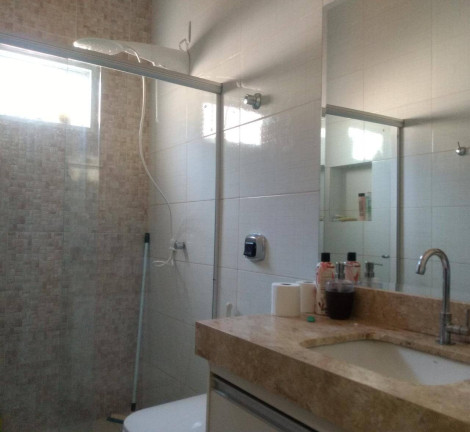 Imagem Casa com 3 Quartos à Venda, 208 m² em Quilombo - Cuiabá Imagem Casa com 3 Quartos à Venda, 208 m² em Quilombo - Cuiabá