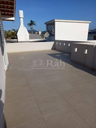 Imagem Sobrado com 4 Quartos à Venda, 200 m² em Centro - Balneário Camboriú Imagem Sobrado com 4 Quartos à Venda, 200 m² em Centro - Balneário Camboriú