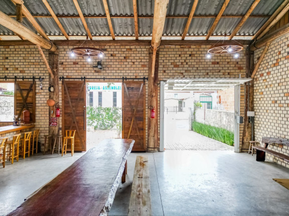 Imagem Galpão à Venda, 140 m² em Jardim Iate Clube - Balneário Camboriú Imagem Galpão à Venda, 140 m² em Jardim Iate Clube - Balneário Camboriú