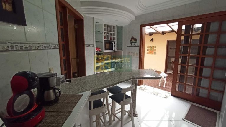 Imagem Casa com 3 Quartos à Venda, 335 m² em Canto Grande - Bombinhas Imagem Casa com 3 Quartos à Venda, 335 m² em Canto Grande - Bombinhas