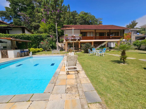 Casa com 4 Quartos à Venda, 1.380 m² em Comary - Teresópolis