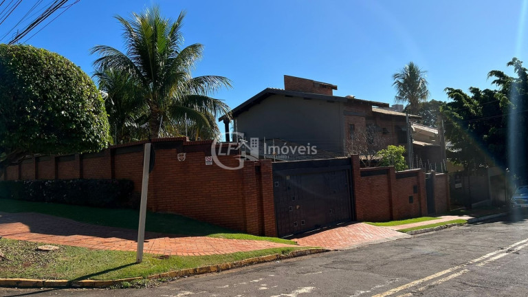 Imagem Casa com 4 Quartos à Venda, 340 m² em Chácara Cachoeira - Campo Grande
