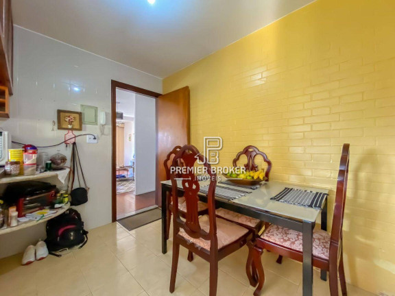 Imagem Casa com 4 Quartos à Venda, 158 m² em São Pedro - Teresópolis Imagem Casa com 4 Quartos à Venda, 158 m² em São Pedro - Teresópolis