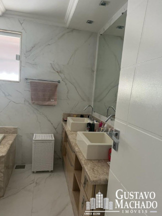 Imagem Casa com 3 Quartos à Venda, 196 m² em Loteamento Bondarovshy - Quatis