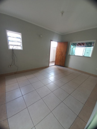 Imagem Casa com 3 Quartos à Venda, em Terra Preta (terra Preta) - Mairiporã Imagem Casa com 3 Quartos à Venda, em Terra Preta (terra Preta) - Mairiporã