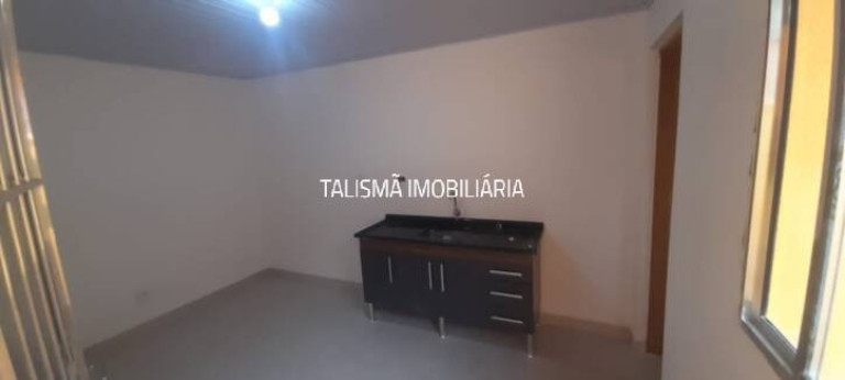 Imagem Casa com 1 Quarto para Alugar, 70 m² em Jardim Das Esmeraldas - São Paulo