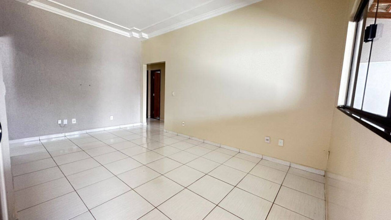 Imagem Casa com 3 Quartos à Venda, 165 m² em Estância Itaguaí - Caldas Novas Imagem Casa com 3 Quartos à Venda, 165 m² em Estância Itaguaí - Caldas Novas