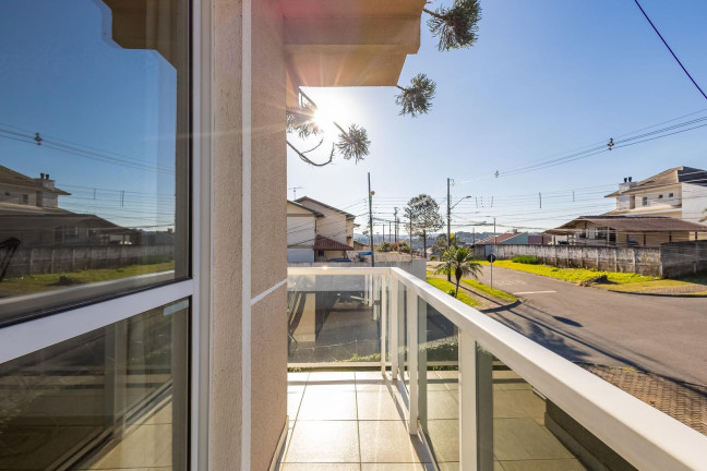 Imagem Sobrado com 3 Quartos à Venda, 192 m² em Pilarzinho - Curitiba Imagem Sobrado com 3 Quartos à Venda, 192 m² em Pilarzinho - Curitiba