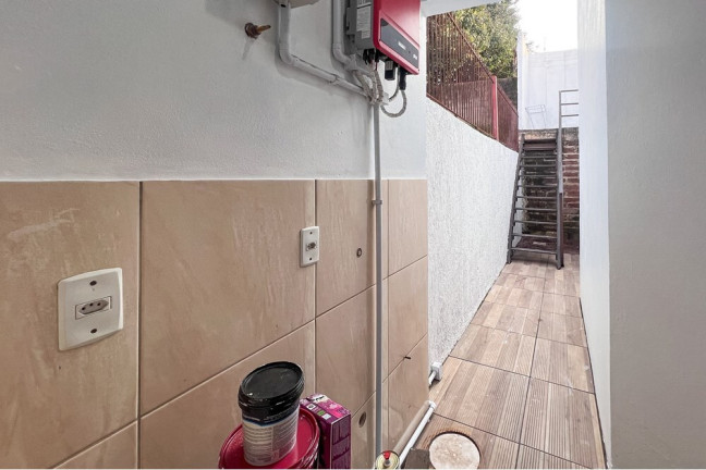 Imagem Casa com 2 Quartos à Venda, 45 m² em Olaria - Canoas Imagem Casa com 2 Quartos à Venda, 45 m² em Olaria - Canoas