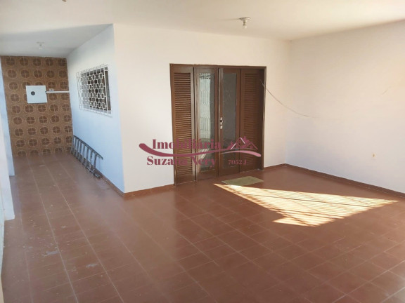 Imagem Casa com 3 Quartos à Venda, em Barro Vermelho - Natal Imagem Casa com 3 Quartos à Venda, em Barro Vermelho - Natal