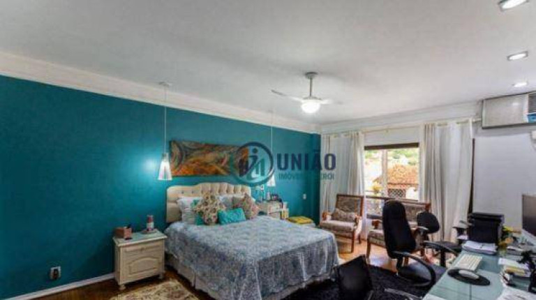 Imagem Casa com 4 Quartos à Venda, 360 m² em São Francisco - Niterói