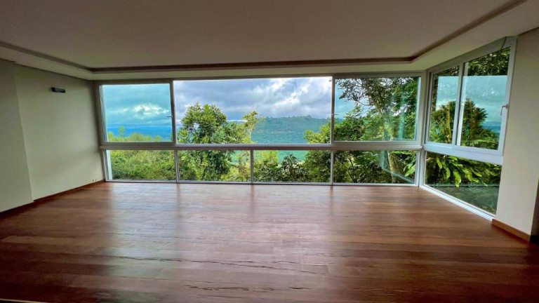 Imagem Imóvel com 2 Quartos à Venda, 117 m² em Jardim Bela Vista - Gramado Imagem Imóvel com 2 Quartos à Venda, 117 m² em Jardim Bela Vista - Gramado
