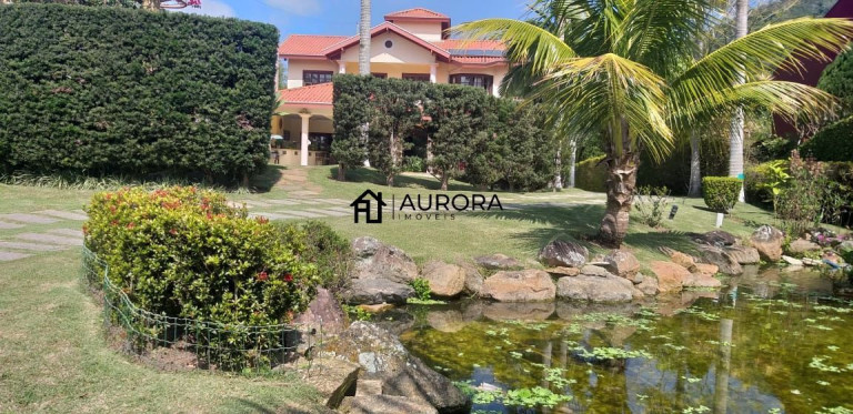 Imagem Casa com 4 Quartos à Venda, 351 m² em Taquaras - Balneário Camboriú Imagem Casa com 4 Quartos à Venda, 351 m² em Taquaras - Balneário Camboriú