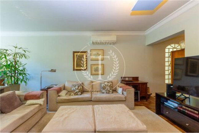 Imagem Casa com 3 Quartos à Venda, 168 m² em Vila Nova Conceição - São Paulo Imagem Casa com 3 Quartos à Venda, 168 m² em Vila Nova Conceição - São Paulo