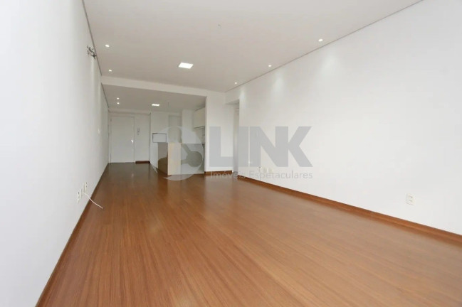 Imagem Apartamento com 2 Quartos à Venda, 81 m² em Cristo Redentor - Porto Alegre Imagem Apartamento com 2 Quartos à Venda, 81 m² em Cristo Redentor - Porto Alegre