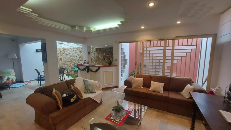 Imagem Casa com 3 Quartos à Venda, 309 m² em Jardim Chapadão - Campinas Imagem Casa com 3 Quartos à Venda, 309 m² em Jardim Chapadão - Campinas