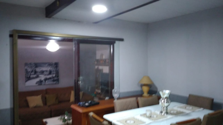 Imagem Casa com 3 Quartos à Venda, 244 m² em Trindade - Sao Gonçalo Imagem Casa com 3 Quartos à Venda, 244 m² em Trindade - Sao Gonçalo