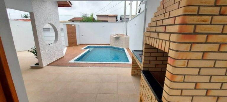 Imagem Casa com 3 Quartos à Venda, 250 m² em Oásis - Peruíbe Imagem Casa com 3 Quartos à Venda, 250 m² em Oásis - Peruíbe