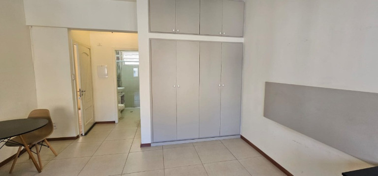 Imagem Imóvel com 1 Quarto para Alugar, 45 m² em República - São Paulo Imagem Imóvel com 1 Quarto para Alugar, 45 m² em República - São Paulo