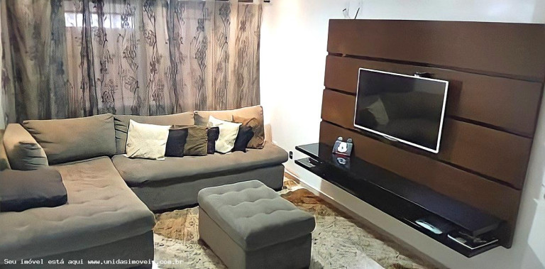 Casa com 3 Quartos à Venda, 153 m² em Interlagos - São Paulo
