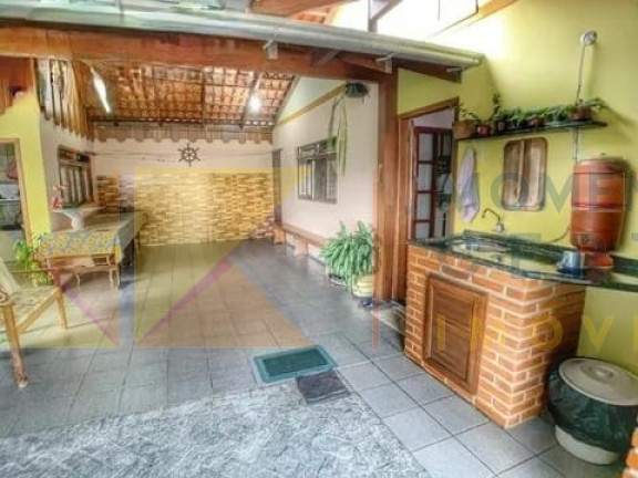 Imagem Casa com 4 Quartos para Alugar, 200 m² em água Verde - Blumenau Imagem Casa com 4 Quartos para Alugar, 200 m² em água Verde - Blumenau