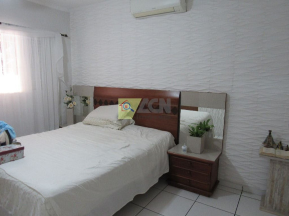 Imagem Casa com 4 Quartos à Venda, 220 m² em Jardim Santana - Hortolândia