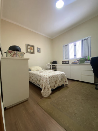 Imagem Sobrado com 3 Quartos à Venda, 291 m² em Centro - Botelhos Imagem Sobrado com 3 Quartos à Venda, 291 m² em Centro - Botelhos