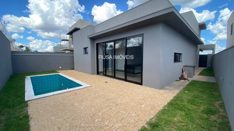 Imagem Casa com 3 Quartos à Venda, 195 m² em Vila Do Golf - Ribeirão Preto Imagem Casa com 3 Quartos à Venda, 195 m² em Vila Do Golf - Ribeirão Preto