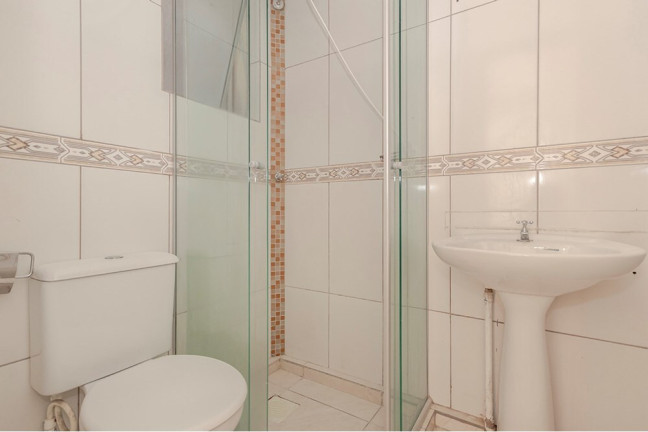Imagem Imóvel com 2 Quartos à Venda, 38 m² em Glória - Porto Alegre Imagem Imóvel com 2 Quartos à Venda, 38 m² em Glória - Porto Alegre