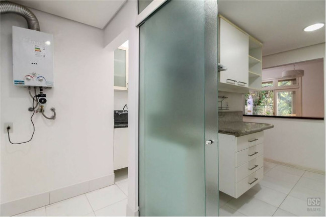 Imagem Imóvel com 2 Quartos à Venda, em Moinhos De Vento - Porto Alegre Imagem Imóvel com 2 Quartos à Venda, em Moinhos De Vento - Porto Alegre