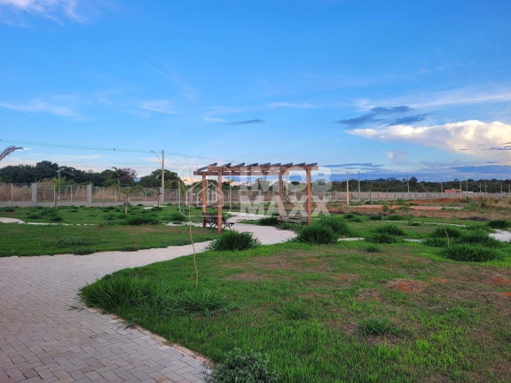 Imagem Terreno à Venda, 382 m² em Jardim Botânico - Brasília Imagem Terreno à Venda, 382 m² em Jardim Botânico - Brasília