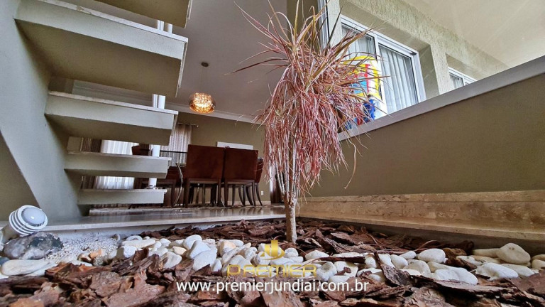 Imagem Casa com 3 Quartos à Venda, 880 m² em Jardim Novo Mundo - Jundiaí