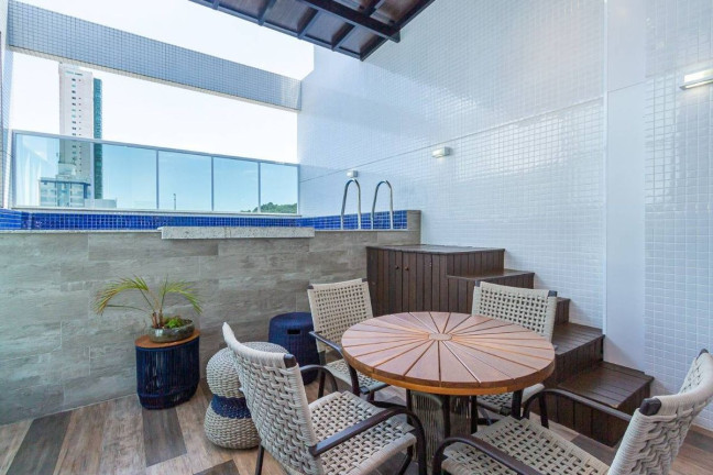 Imagem Cobertura com 3 Quartos à Venda, 222 m² em Pioneiros - Balneário Camboriú Imagem Cobertura com 3 Quartos à Venda, 222 m² em Pioneiros - Balneário Camboriú