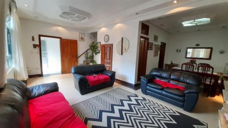 Casa com 3 Quartos à Venda, 163 m² em Marapé - Santos