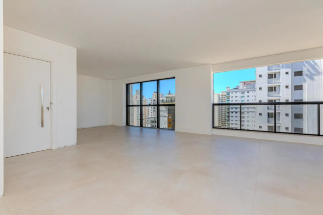 Imagem Apartamento com 3 Quartos à Venda, 132 m² em Meia Praia - Itapema