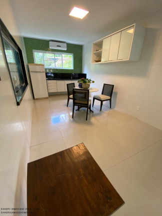 Imagem Casa com 6 Quartos à Venda, 1.300 m² em Portão - Lauro De Freitas Imagem Casa com 6 Quartos à Venda, 1.300 m² em Portão - Lauro De Freitas