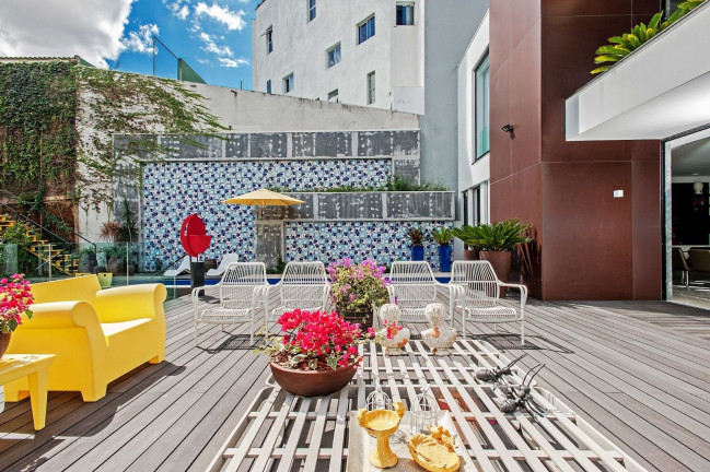 Imagem Casa com 3 Quartos à Venda, 452 m² em Santo Inácio - Curitiba Imagem Casa com 3 Quartos à Venda, 452 m² em Santo Inácio - Curitiba
