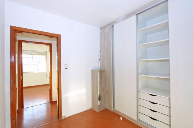 Imagem Imóvel com 4 Quartos à Venda, 77 m² em Teresópolis - Porto Alegre Imagem Imóvel com 4 Quartos à Venda, 77 m² em Teresópolis - Porto Alegre