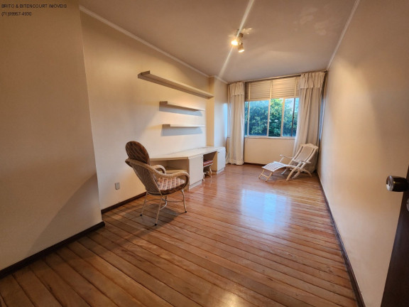 Imagem Imóvel com 4 Quartos à Venda, 199 m² em Campo Grande - Salvador Imagem Imóvel com 4 Quartos à Venda, 199 m² em Campo Grande - Salvador