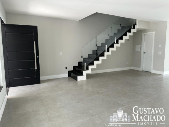 Imagem Casa com 3 Quartos à Venda, 210 m² em Jardim Belvedere - Volta Redonda Imagem Casa com 3 Quartos à Venda, 210 m² em Jardim Belvedere - Volta Redonda