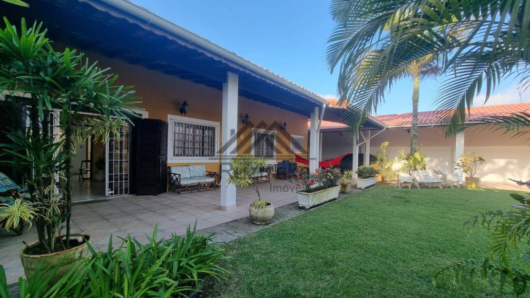 Casa com 6 Quartos à Venda, 605 m² em Jardim Ritamar - Itanhaém