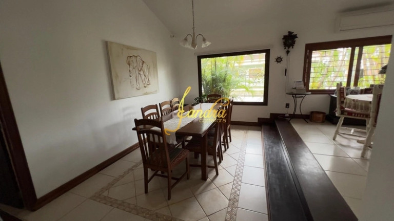 Imagem Casa com 4 Quartos à Venda, 290 m² em Centro - Xangri-la Imagem Casa com 4 Quartos à Venda, 290 m² em Centro - Xangri-la