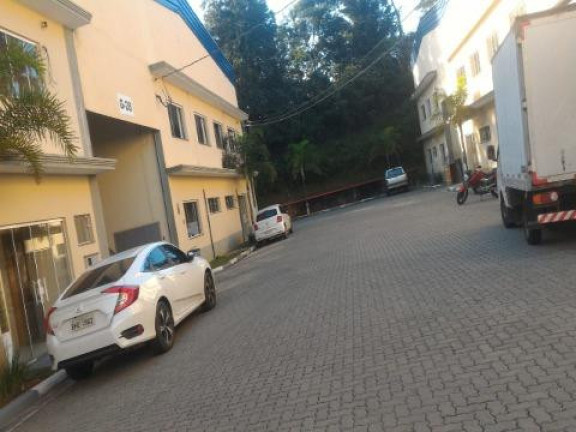 Imóvel Comercial para Alugar, 840 m² em Parque Maringá - Arujá