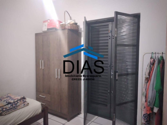 Imagem Casa com 3 Quartos à Venda, 161 m² em Centro - Araraquara Imagem Casa com 3 Quartos à Venda, 161 m² em Centro - Araraquara