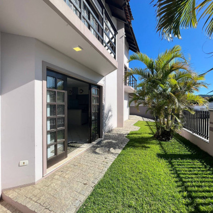 Imagem Casa com 3 Quartos à Venda, 185 m² em Morrinhos - Bombinhas Imagem Casa com 3 Quartos à Venda, 185 m² em Morrinhos - Bombinhas