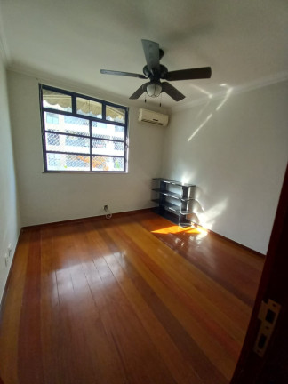 Imagem Imóvel com 3 Quartos à Venda, 110 m² em Icaraí - Niterói Imagem Imóvel com 3 Quartos à Venda, 110 m² em Icaraí - Niterói