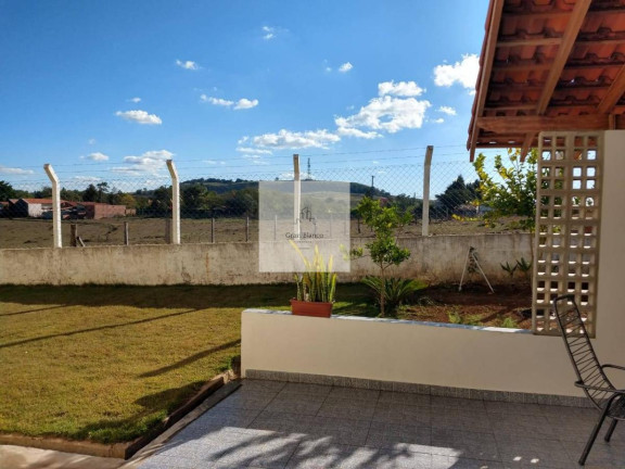 Imagem Chácara com 2 Quartos à Venda, 300 m² em área Rural De Porangaba - Porangaba
