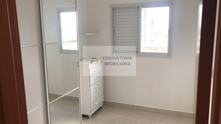 Imagem Apartamento com 3 Quartos à Venda, 65 m² em Vila Rosa - Goiânia