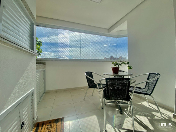 Imagem Apartamento com 3 Quartos à Venda, 130 m² em Barreiros - São José