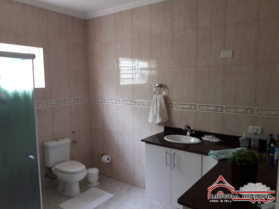 Imagem Casa com 2 Quartos à Venda, 200 m² em Centro - Jacareí Imagem Casa com 2 Quartos à Venda, 200 m² em Centro - Jacareí